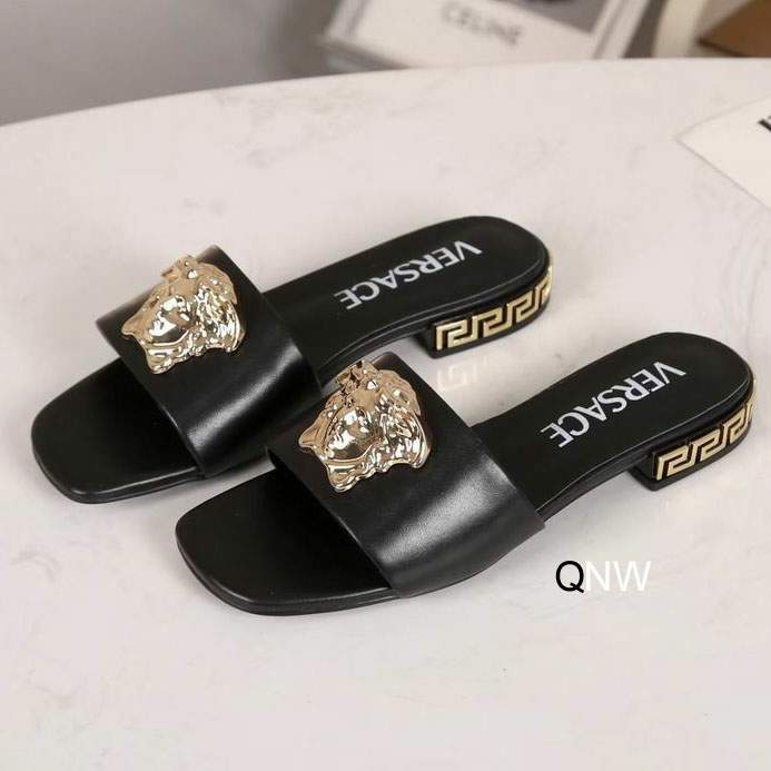 Picture of Versace Slippers _SKUVersacecoloursz35-40NW030352